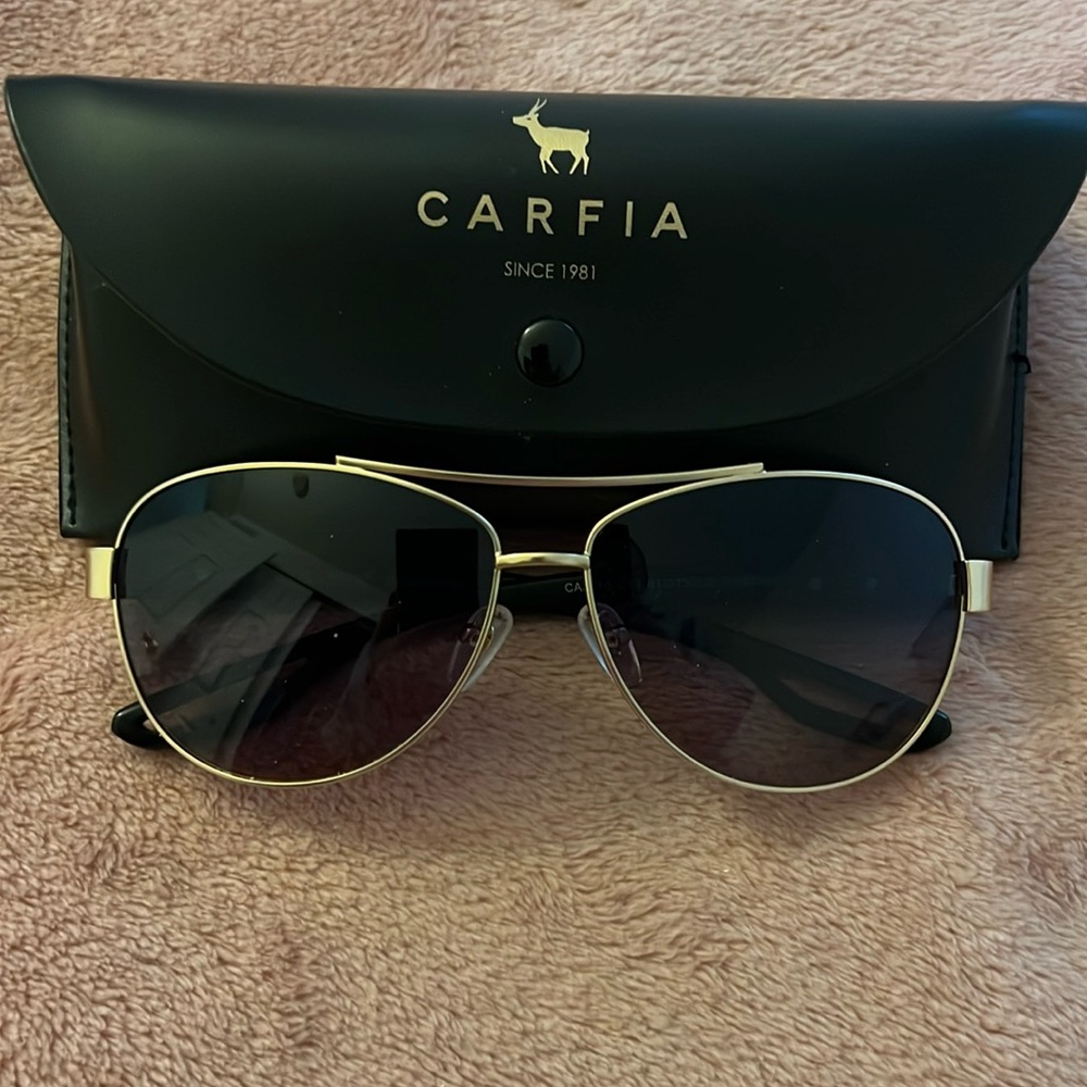 Carfia Women’s Aviators